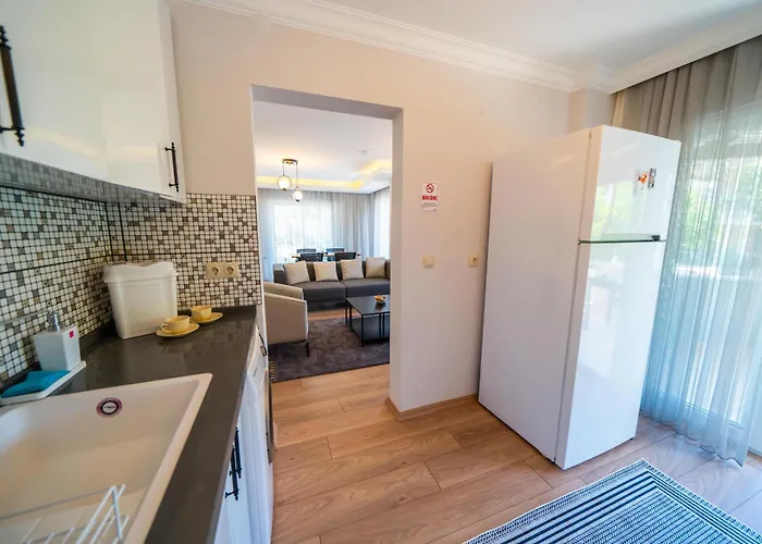 ヴィラ Necatibey Armutalan Daily Weekly